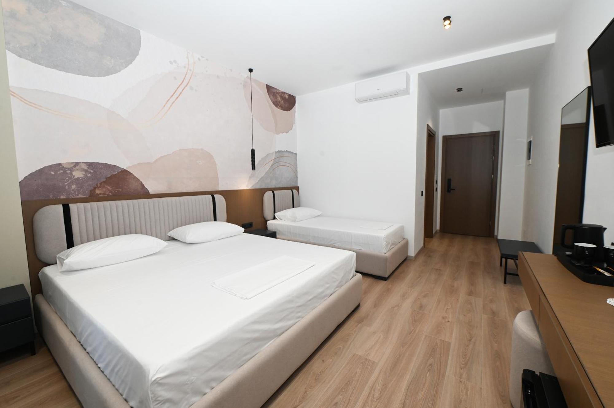 Monun Hotel Ksamil Exterior foto