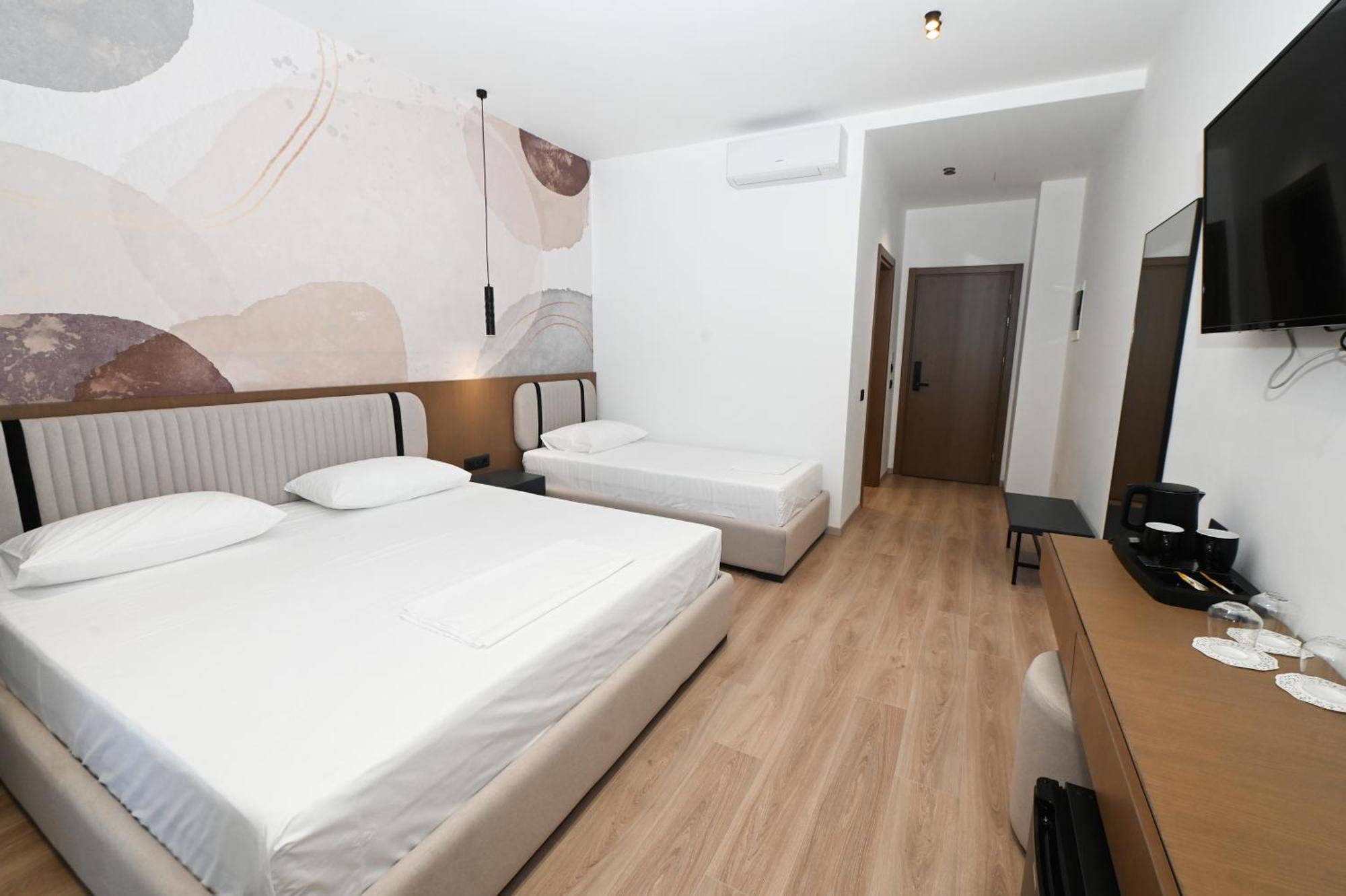 Monun Hotel Ksamil Exterior foto